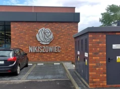 Klinkier, róża i wielki pylon. Lidl próbował nawiązać do architektury Nikiszowca