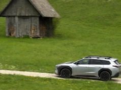 Toyota zmienia strategię. Modele zostaną na rynku nawet 9 lat, ale mają się wolniej starzeć