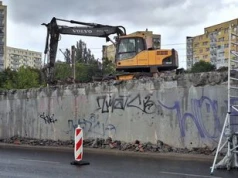 Łódź: Rozbierają estakadę na Alei Włókniarzy. Zamknięty lewy pas na dolnej jezdni. Utrudnienia potrwają jeszcze co najmniej rok