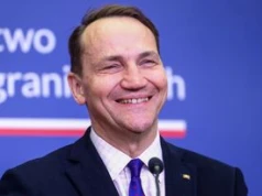 Sikorski kpi z konfliktu w PiS. Wspomniał o Ziobrze