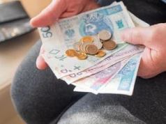 Złe wieści dla emerytów. Tyle mogą wynieść podwyżki w 2027 r.