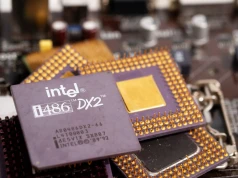 Intel wraca do gry. Gigant osiągnął najszybszy wzrost przychodów od ponad 15 lat