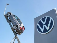 Porażka elektryków w USA i pogrom w Chinach. Volkswagen tnie prognozy i wyprzedaje majątek