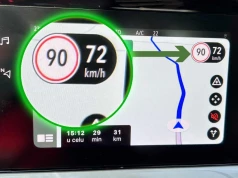 Przekroczenie prędkości o 10 km/h bez mandatu. Pomoże Google Maps