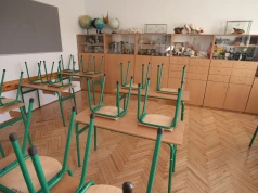 Alarm dla polskiej edukacji. Niż demograficzny zamyka kolejne szkoły