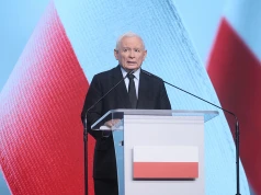 Rozłam w PiS. Trzydziestu kilku posłów zrezygnowało z członkostwa w partii