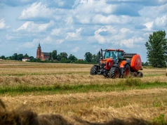 Rolnicy czekają na pieniądze. Wcześniejsza wypłata dopłat bezpośrednich coraz bliżej