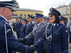 Święto Policji w Węgrowie. Gratulacje, medale i awanse
