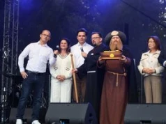 Klucz do dobrej zabawy otworzył Jarmark św. Jakuba. "Ten klucz ma otworzyć Lębork".