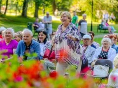 Jelenia Góra: Kolejna odsłona Fajfów Cieplickich za nami. W Parku Norweskim zaśpiewali seniorzy