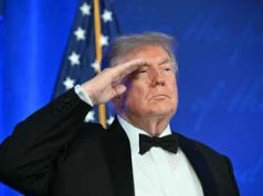 Trump z dziwnym wystąpieniem na balu dziennikarzy. Poprzedni przerwała strzelanina