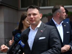"Nic złego się nie stało". Mentzen komentuje rozłam w PiS