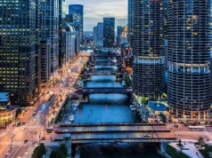 Magnificent Mile w Chicago odzyskuje blask. Mniej pustostanów, mniej przestępczości i więcej odwiedzających