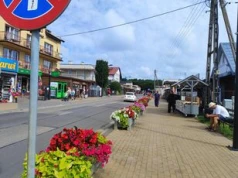 Ma 987 mieszkańców. W sezonie odwiedza ją 50 tys. osób. Dlaczego?