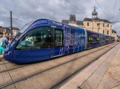 We francuskim Le Mans jeździ pierwszy wydłużony tramwaj od Alstomu