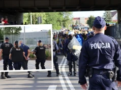 Pseudokibice przerwali święto w Opolu. Policja zatrzymała pięć osób z narkotykami