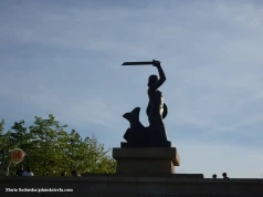 O Syrenie Warszawskiej, sanitariuszce „Danusi” oraz jej rodzinie cz. 2