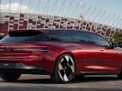 Nowy Peugeot 608 SW nadjeżdża? Gdy klientom znudzą się SUV-y, lew może wrócić do dużych kombi.