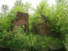 Archeolodzy UŁ badają ruiny renesansowego dworu w Mikorzycach