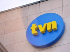 Przejęcie właściciela TVN znów wstrzymane. Każdy dzień zwłoki kosztuje miliony dolarów
