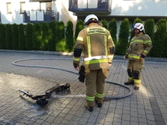 Z ostatniej chwili: Pożar w pomieszczeniu budynku. Strażacy weszli siłowo – foto