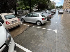 Na ulicy Drukarskiej parking trochę „odjechał” przy Mrówkowcu