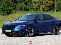 Co oferuje Skoda Superb Sportline? Przetestowałem topową benzynę