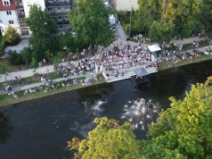 Skrzypce i gitarę da się pogodzić. Trwa sezon muzyczny nad Kanałem Bydgoskim