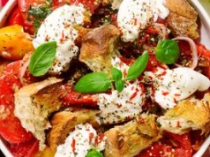 Ta sałatka narodziła się z oszczędności. Dziś panzanella jest symbolem toskańskiej kuchni