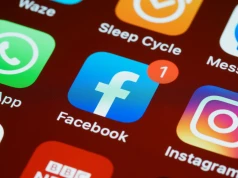 Skanowanie twarzy zamiast dowodu. Facebook wprowadza nową weryfikację użytkowników