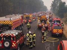 Jedna z największych ewakuacji w historii. Francja walczy z pożarami