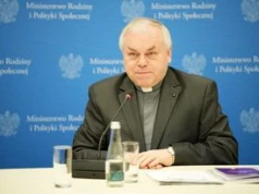 Kielce: "Jeśli Pan Bóg pomoże". Kościół też stawia na fotowoltaikę i pompy ciepła