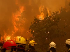 Francja walczy z największym pożarem od II wojny światowej. Ponad 250 tys. osób ewakuowanych