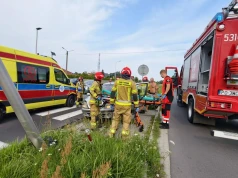 Wypadek na Majorka. Auto wjechało m. in. w słup (ZDJĘCIA)