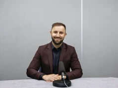 Szanse Bełchatowa na elektrownię jądrową i powrót połączenia kolejowego do Piotrkowa. Patryk Marjan gościem Radia Łódź