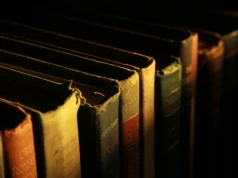 10 najlepszych książek – thrillerów. Te powieści cię wciągną