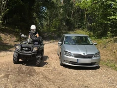 Mąż zgubił żonę podczas grzybobrania. Pomogli policjanci na quadach
