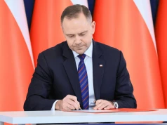 Karol Nawrocki podpisał ustawę o e-zdrowiu. Rewolucja w onkologii i koniec papierowych kart DiLO