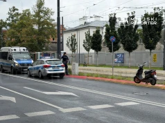Pościg za skuterem na Mokotowie. Kierowca uderzył w radiowóz
