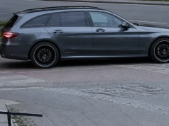 Dwukrotnie umyślnie najechał na rowerzystę. Jest w rękach policji, grozi mu dożywocie