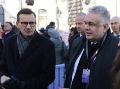 Kaczyński i Morawiecki walczą o prawicowe telewizje. "Danusia umawia wywiady"