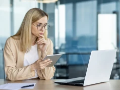 Dwa pełne etaty jednocześnie. Ile składek ZUS i podatku zapłaci pracownik?