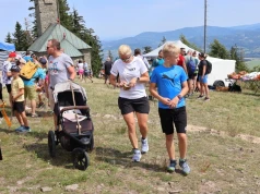 Odpust św. Anny na Kozubowej przyciągnął setki wiernych i turystów