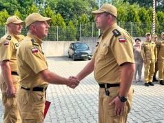 Wyróżnienie w mysłowickiej komendzie. Strażak po służbie uratował życie