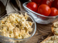 Wysokobiałkowa pasta, która syci na długo. Dla jelit i serca jest najlepsza