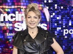 Nie lubi all inclusive. "Leżenie na leżaku od rana do nocy"
