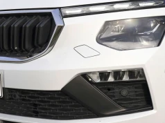 Dealer przecenił Skodę Kamiq o 10 tys. zł. Ma DSG, LED-y i kosztuje nieco więcej niż MG ZS