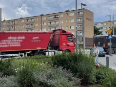 Ciężarówki nie dają spać mieszkańcom Stogów
