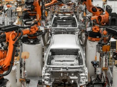 Mercedes przenosi część produkcji na Węgry