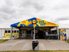 Sklep otwarty dzień i noc, a obok butelkomaty. Lidl szykuje mocną akcję